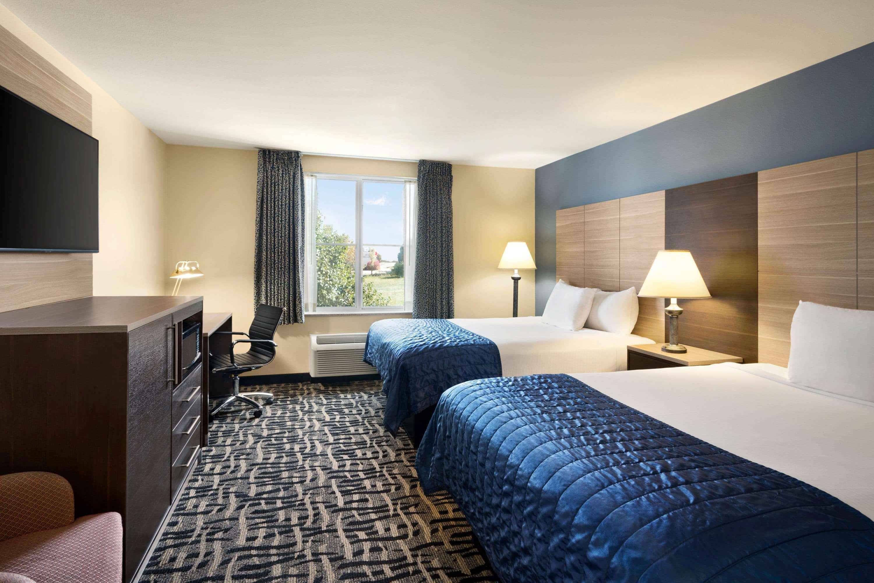 Hotel Baymont By Wyndham Ft. Leonard/Saint Robert Exterior foto