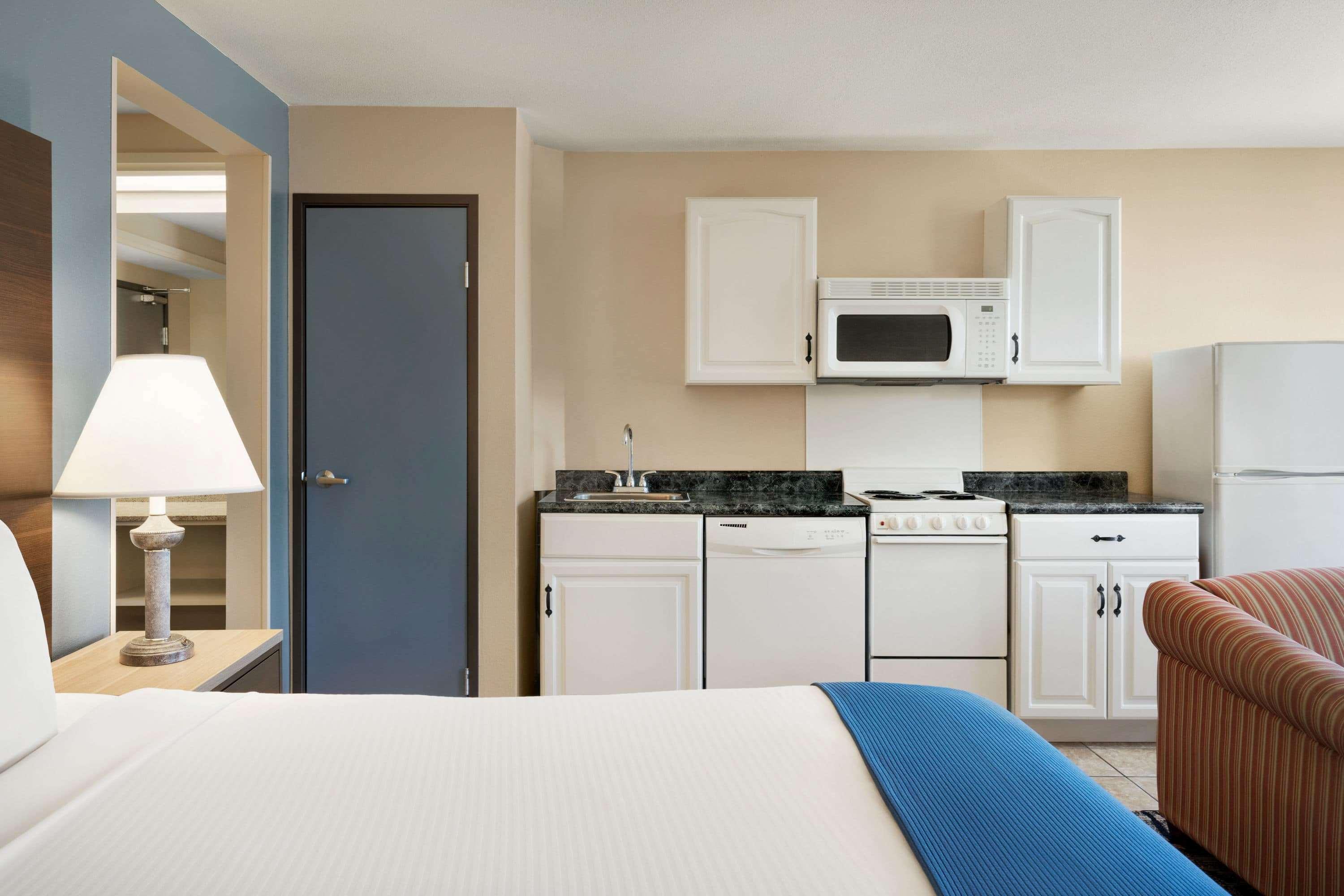 Hotel Baymont By Wyndham Ft. Leonard/Saint Robert Exterior foto
